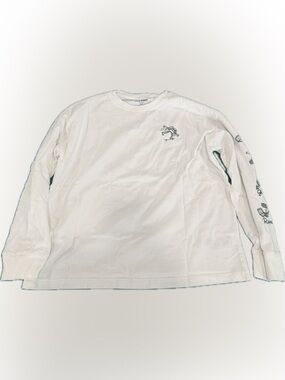 Old Navy White Short Sleeve Crew with Skate Graphic